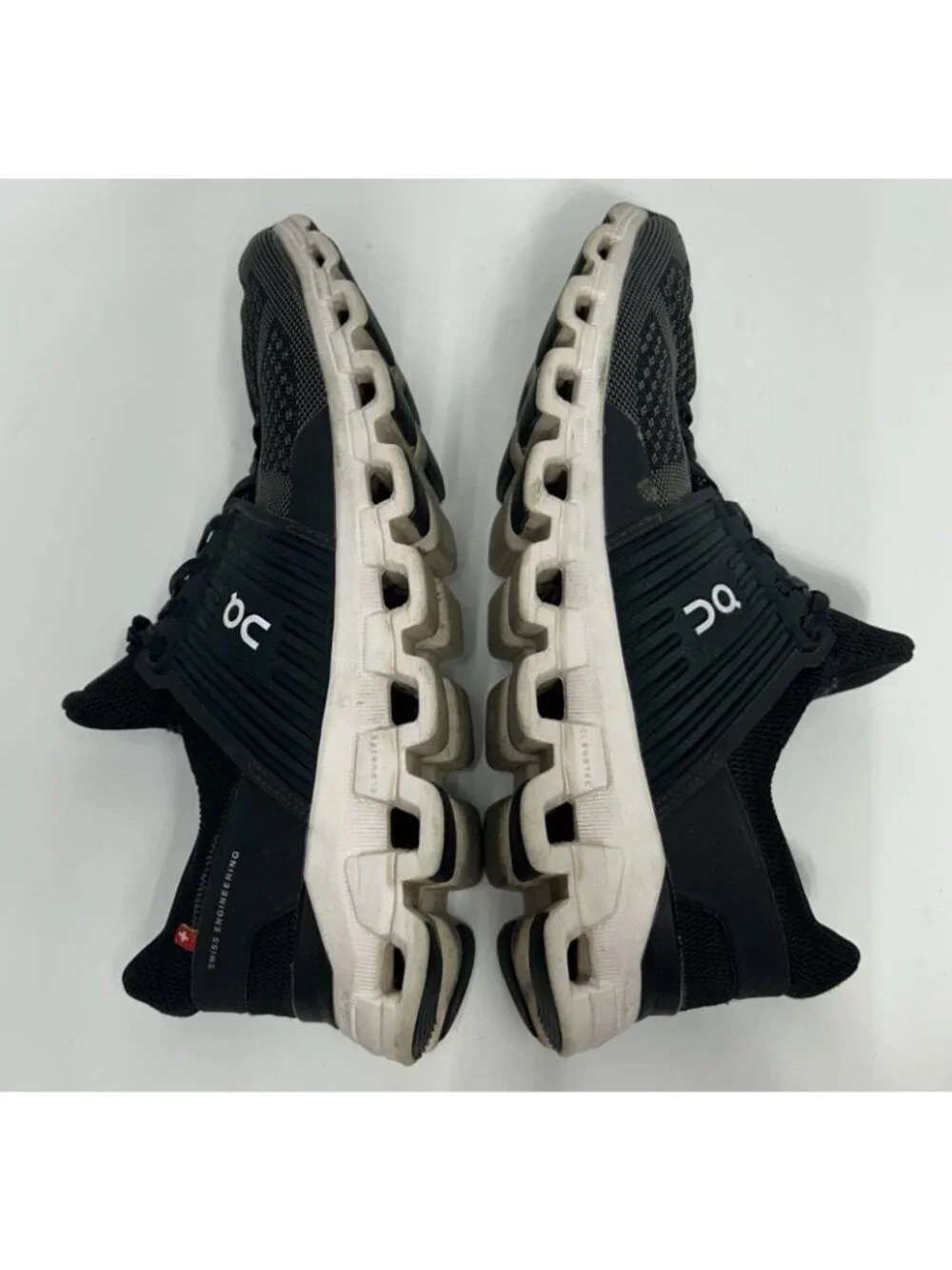 On Cloud Cloudswift Womens Running Shoes Size 9.5 Black White Gym Sneakers